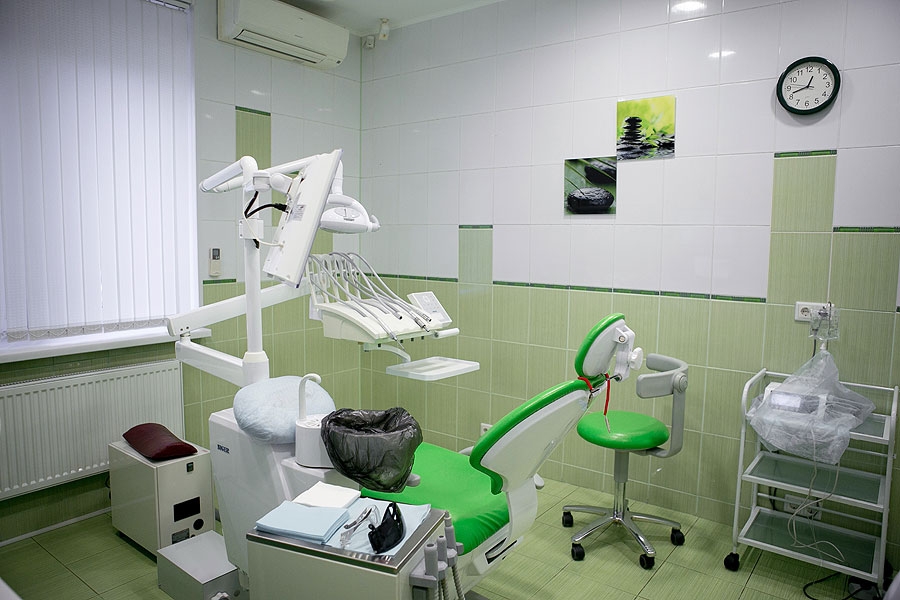 Лазерная стоматология – комфортное лечение в Медлайн
